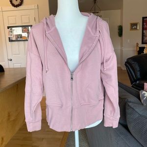 Soft jacket with side slits